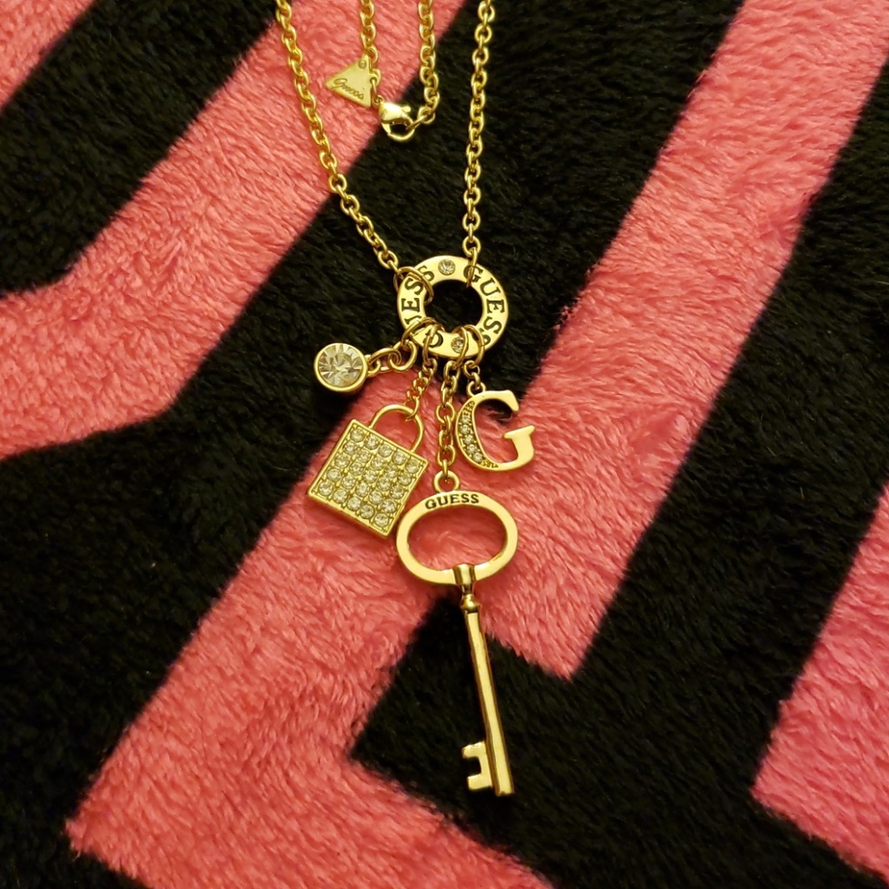 Guess necklace